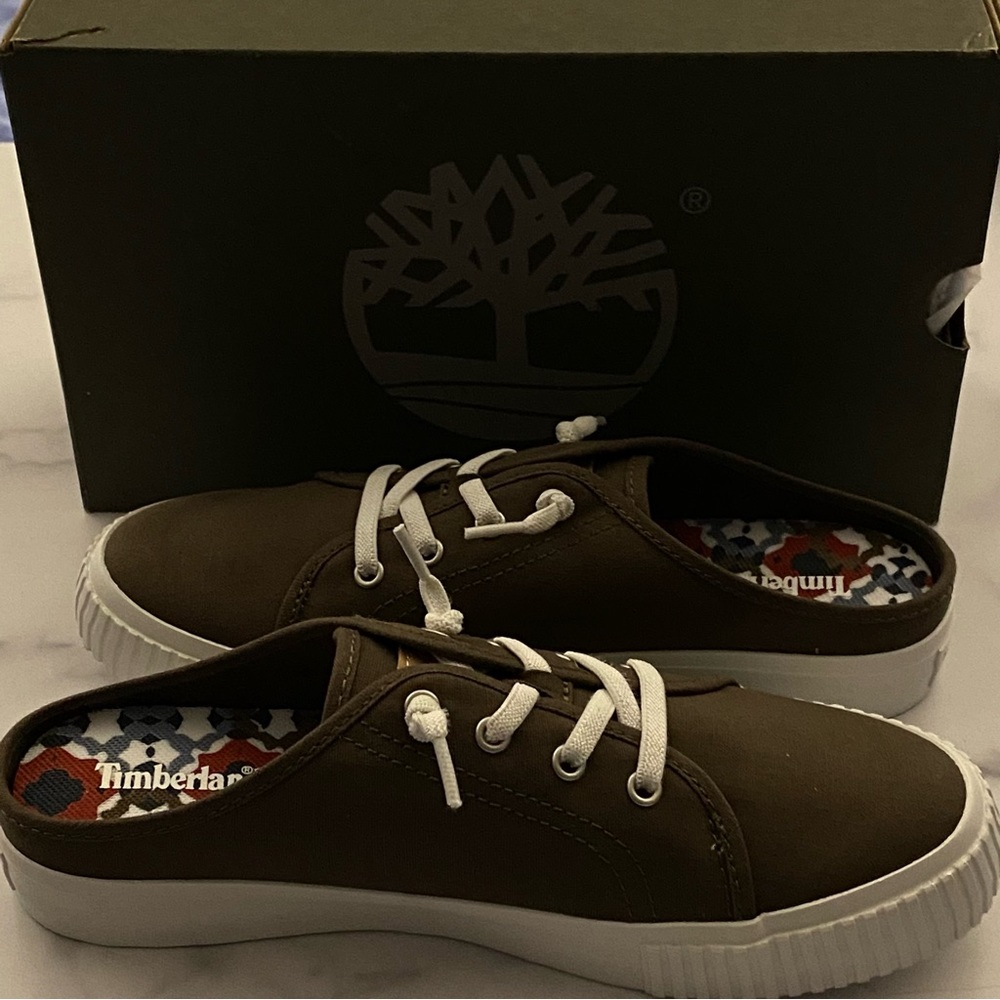Timberland Skyla Bay Mules Size 7